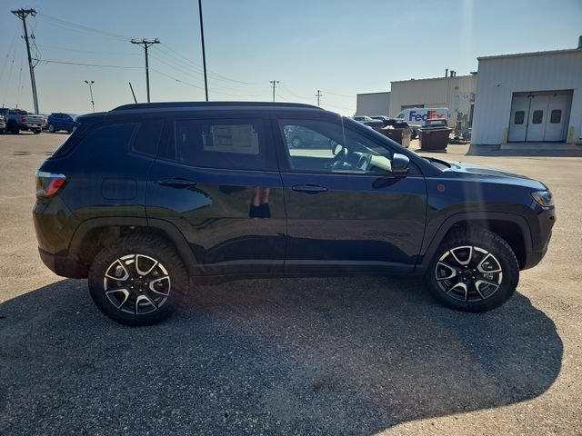 New 2026 Jeep Compass Trailhawk AWD/4WD image 6