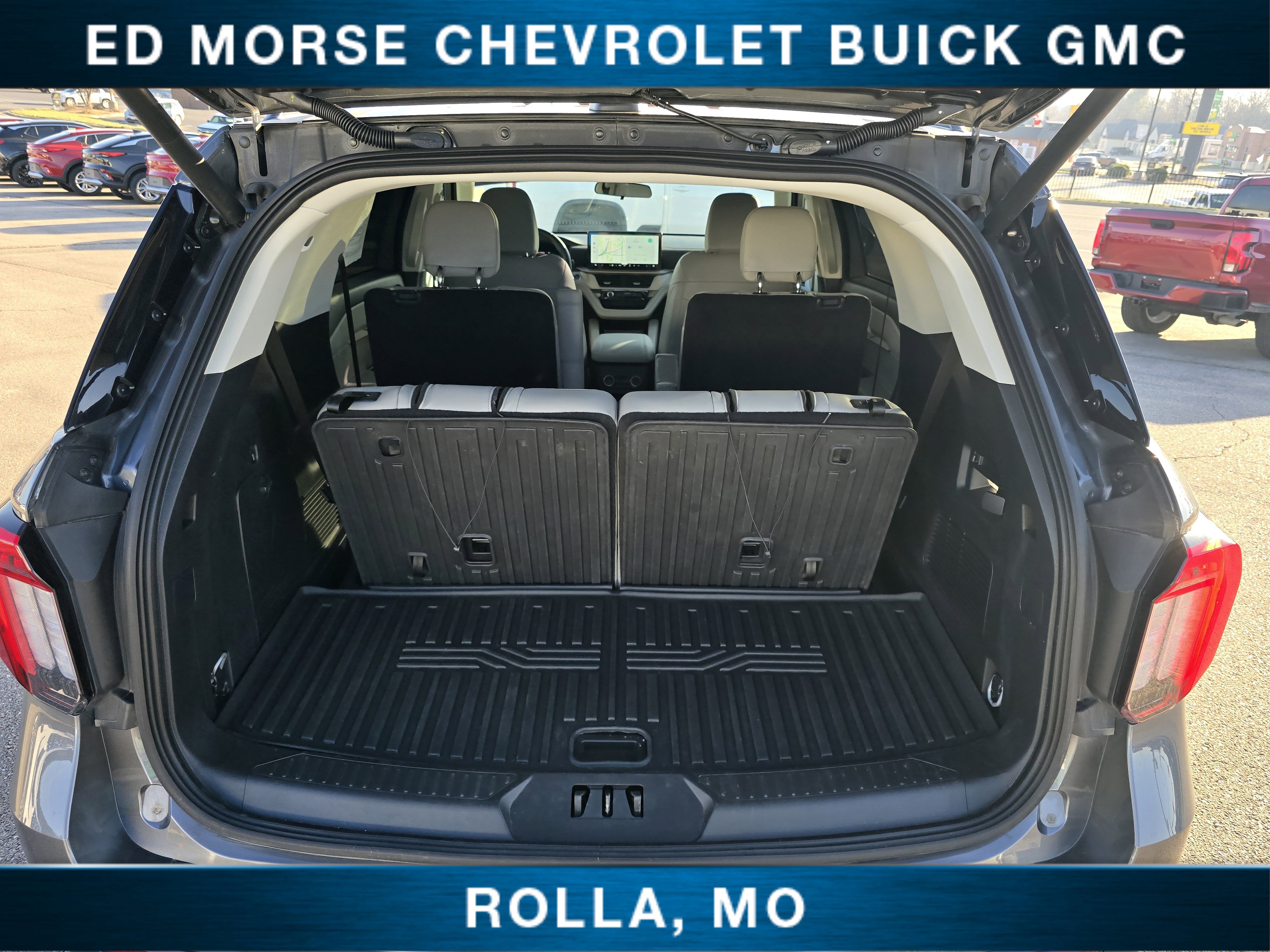Used 2025 Ford Explorer Active w/ Active Comfort Package image 29