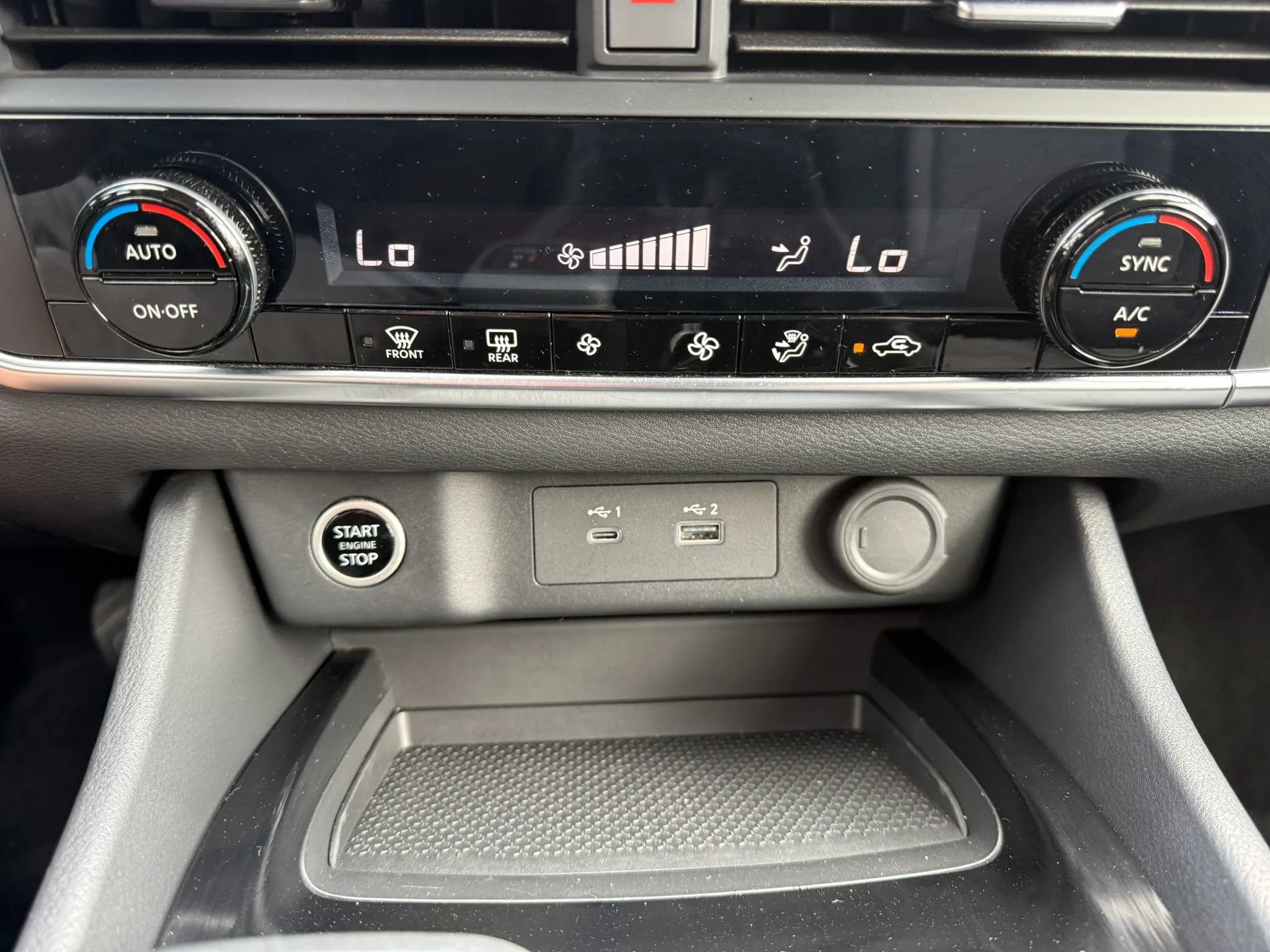 Used 2023 Nissan Rogue SV AWD/4WD image 26