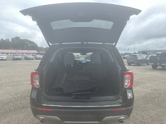 Used 2023 Ford Explorer Limited w/ Equipment Group 301A AWD/4WD image 23