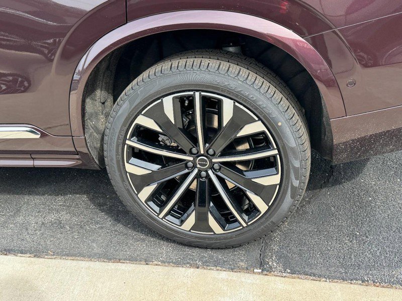 New 2026 Volvo XC90 T8 Ultra w/ Protection Package image 4