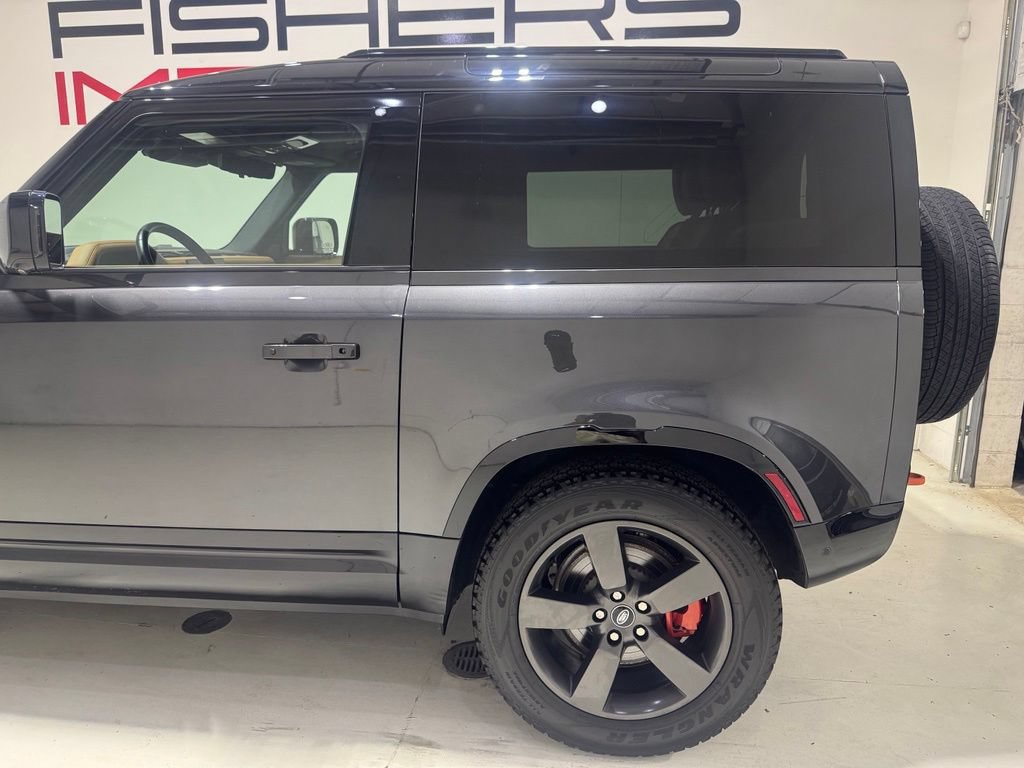 Used 2023 Land Rover Defender 90 X AWD/4WD image 4