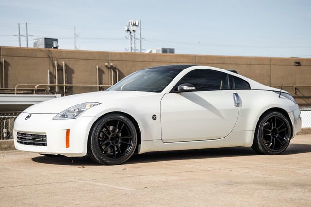 Used 2006 Nissan 350Z Coupe w/ (N93) Cargo Convenience Pkg image 45