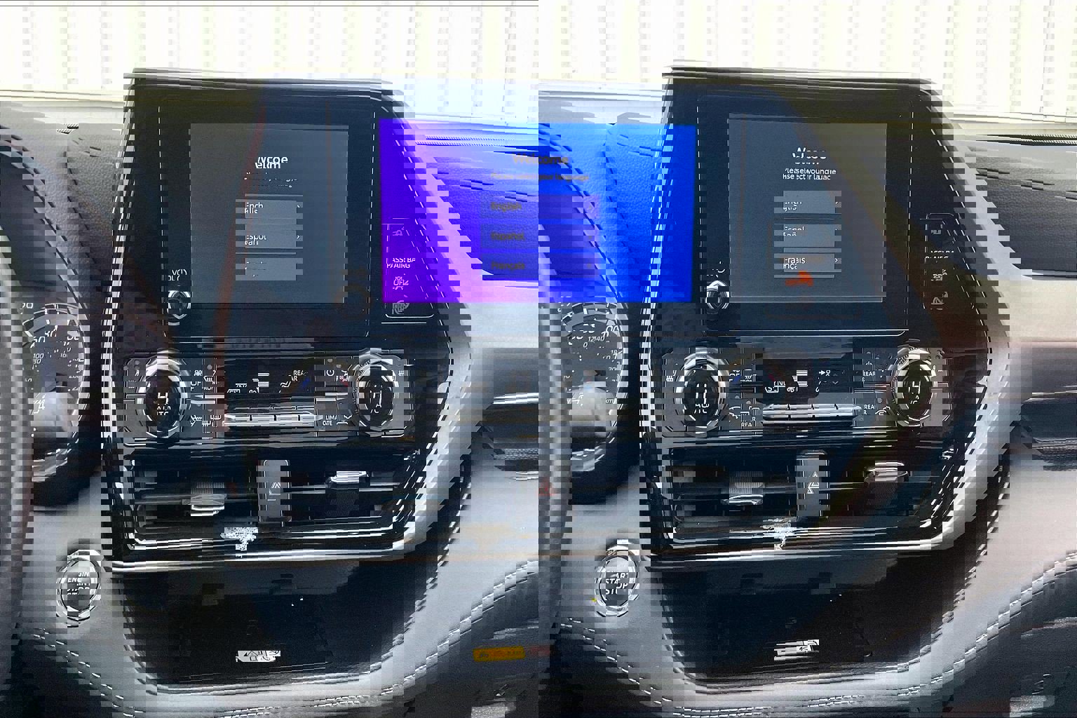 Used 2023 Toyota Highlander XLE image 39