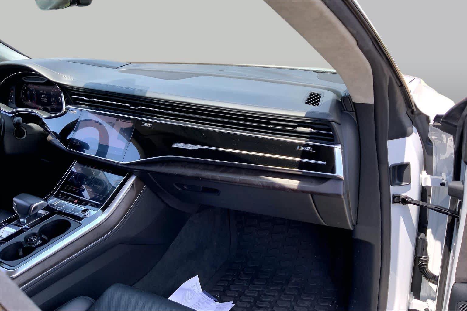 Used 2019 Audi Q8 Prestige AWD/4WD image 17