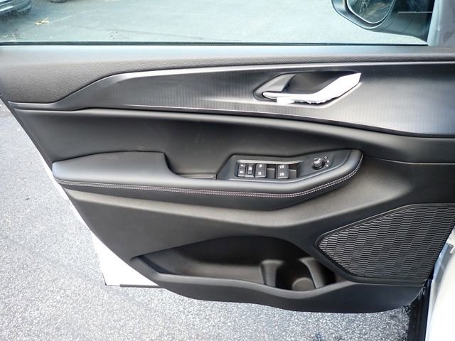 New 2025 Jeep Grand Cherokee Laredo X image 15