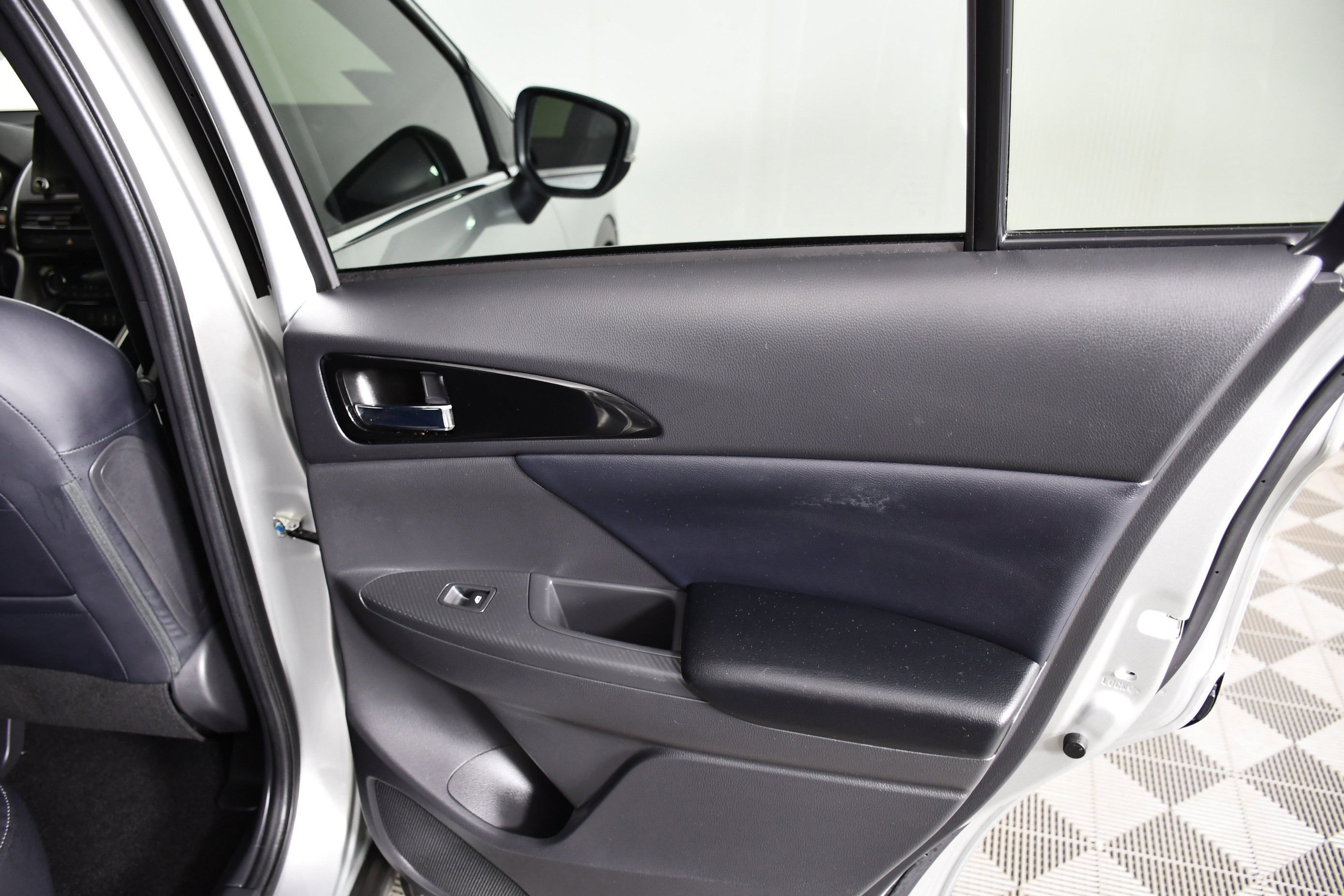 Used 2023 Mitsubishi Eclipse Cross SEL AWD/4WD image 42