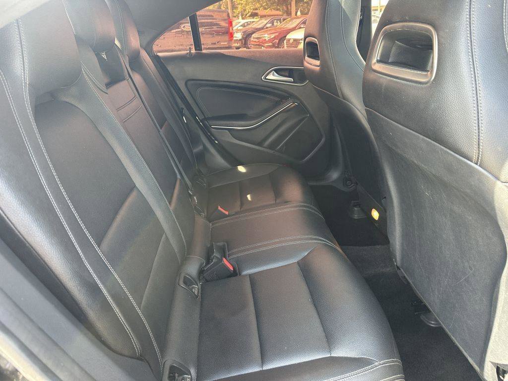 Used 2018 Mercedes-Benz CLA 250 image 12