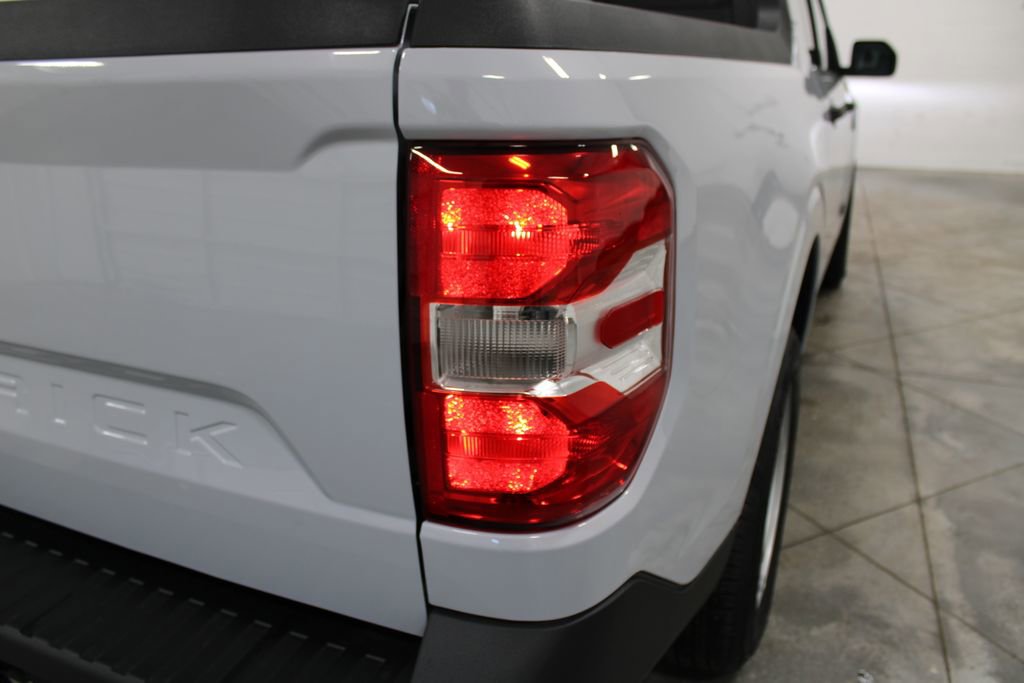 New 2025 Ford Maverick XL w/ Equipment Group 102A image 23