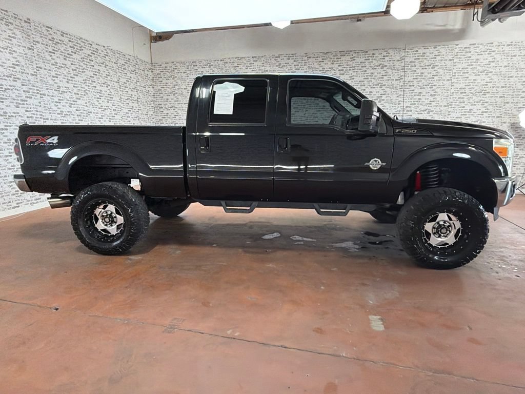 Used 2015 Ford F250 Lariat w/ Lariat Interior Package AWD/4WD image 8