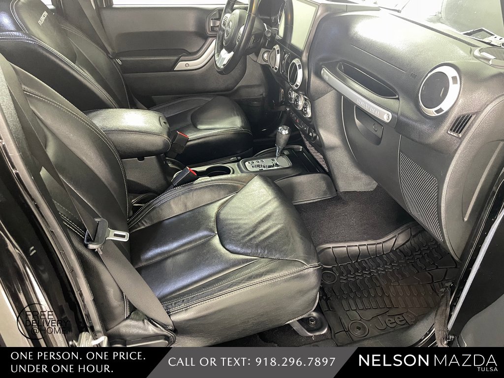 Used 2017 Jeep Wrangler Unlimited Rubicon image 41