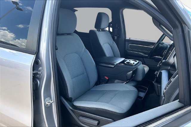 Used 2022 RAM 1500 Big Horn AWD/4WD image 7