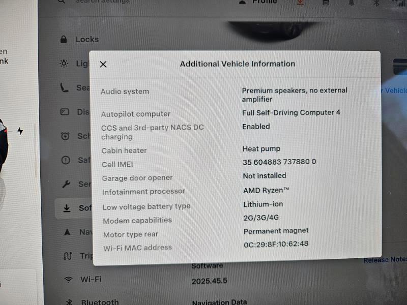 Used 2024 Tesla Model Y Long Range RWD image 4