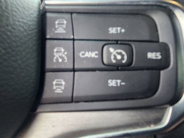 Used 2023 Jeep Wagoneer Series II AWD/4WD image 29