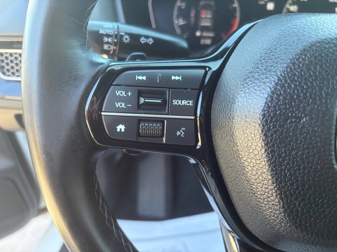 Used 2023 Honda Civic Sport image 18