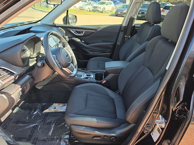 Used 2023 Subaru Forester Premium AWD/4WD image 9