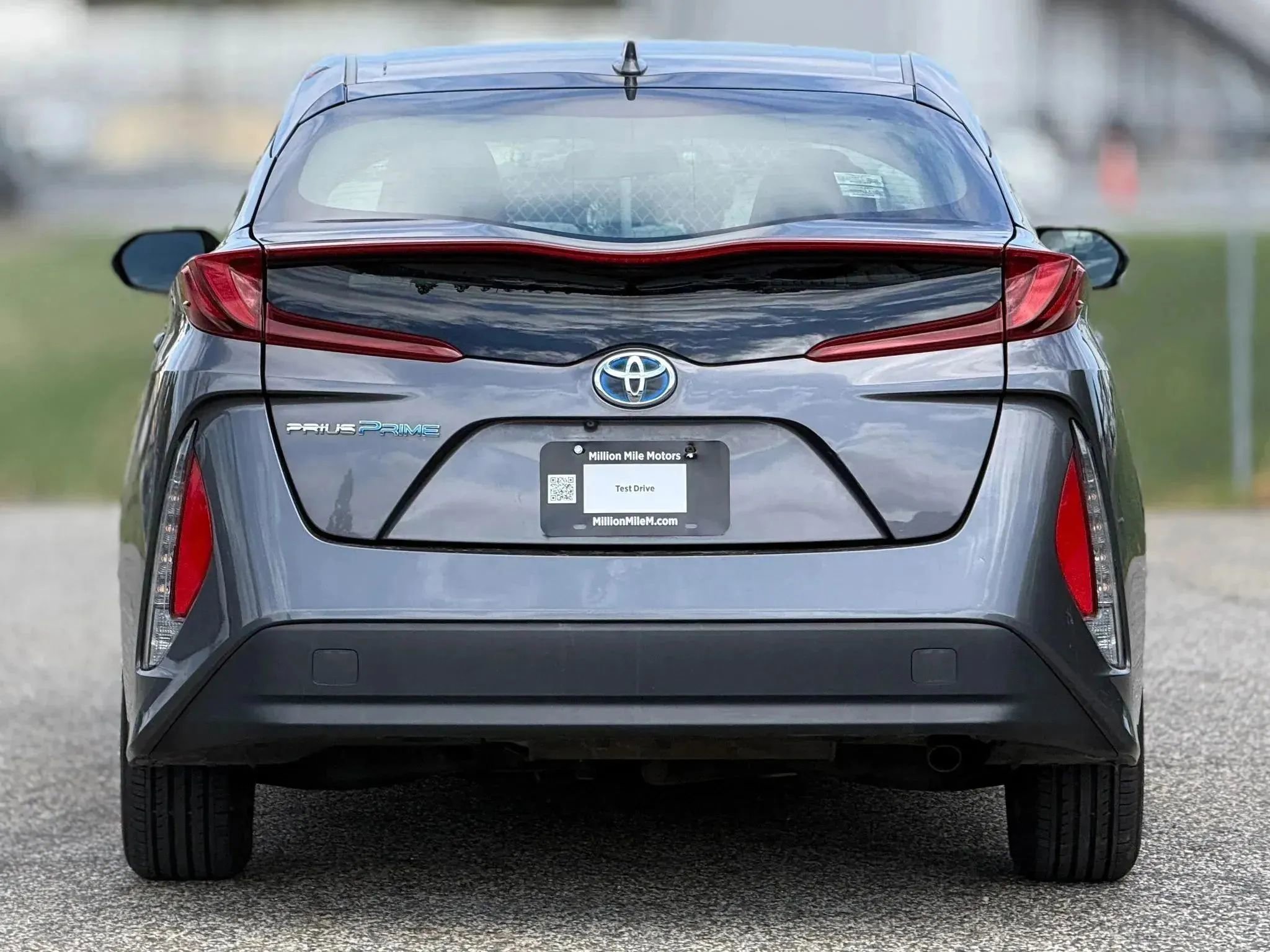 Used 2017 Toyota Prius Prime Plus w/ Carpet Mat Package image 4
