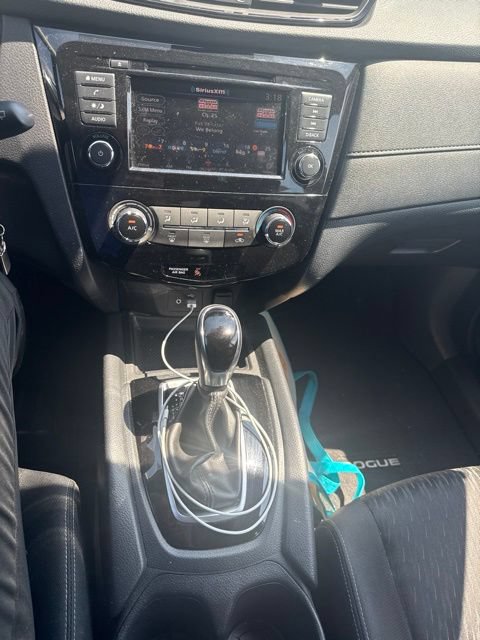 Used 2019 Nissan Rogue S AWD/4WD image 5