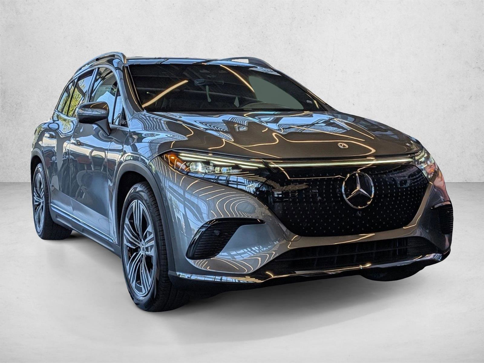 New 2026 Mercedes-Benz EQS 400 4MATIC SUV image 7