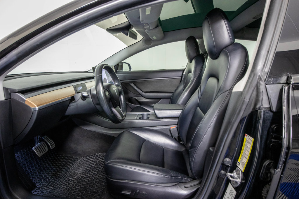 Used 2019 Tesla Model 3 Standard Range Plus RWD image 8