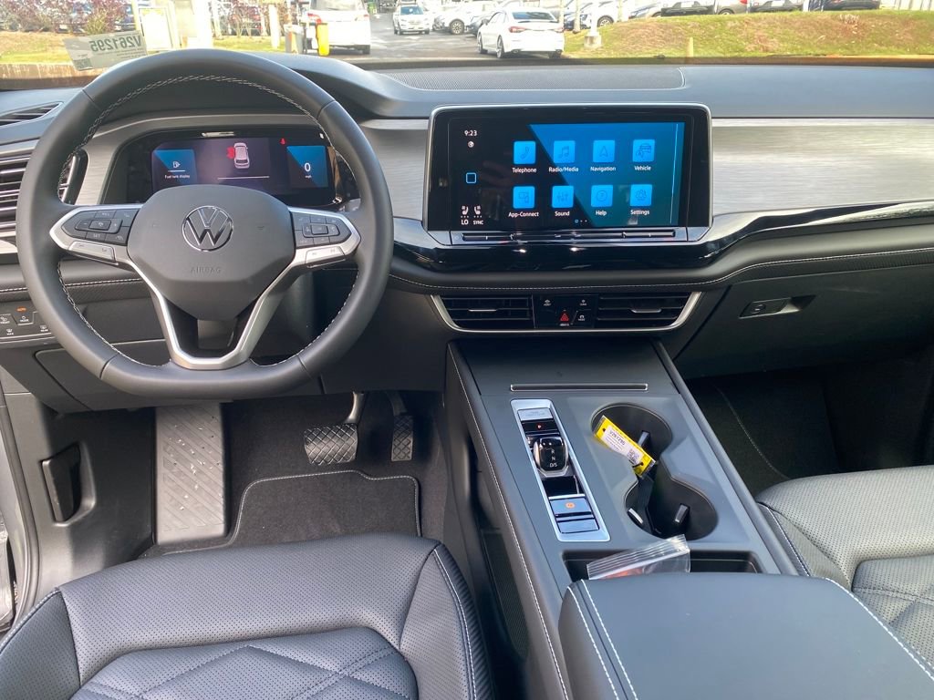 New 2026 Volkswagen Atlas Cross Sport SE FWD image 30