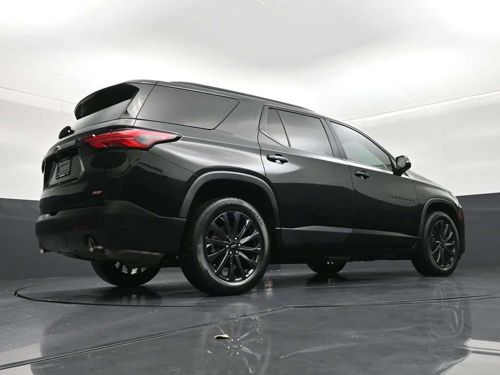 Used 2022 Chevrolet Traverse RS FWD image 24