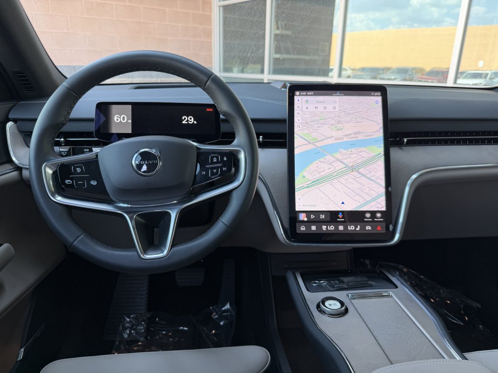 Used 2025 Volvo EX90 Plus w/ Protection Package Premier AWD/4WD image 16