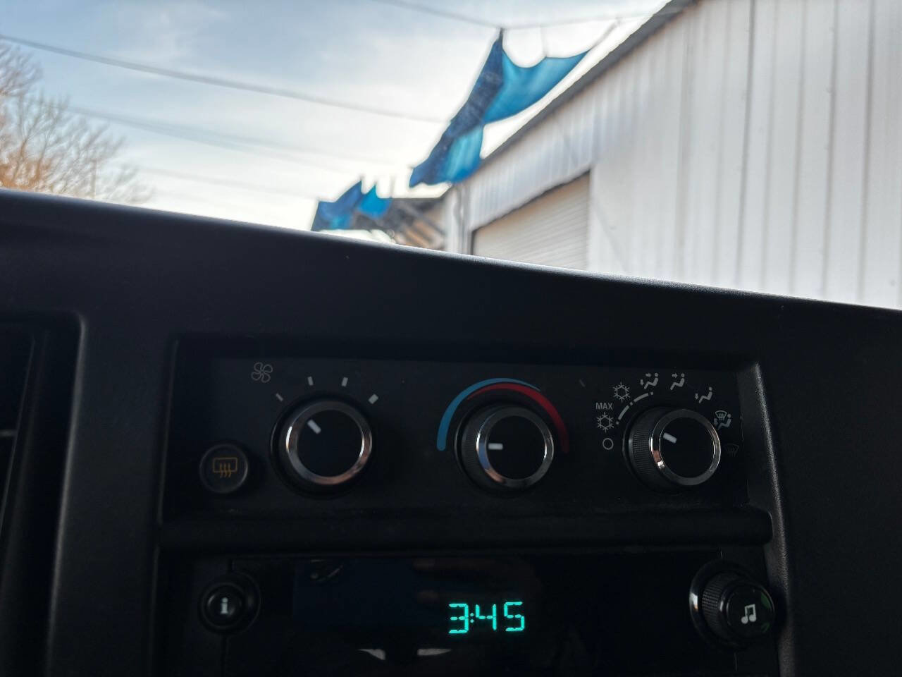 Used 2014 GMC Savana 3500 LS image 28