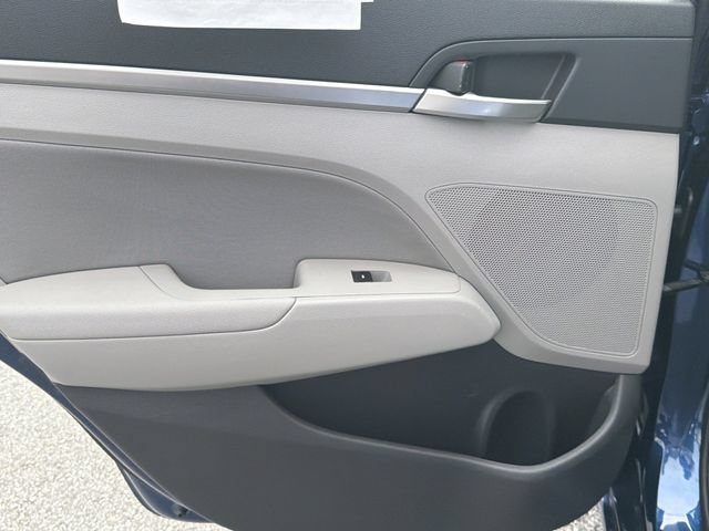Used 2020 Hyundai Elantra SEL FWD image 19