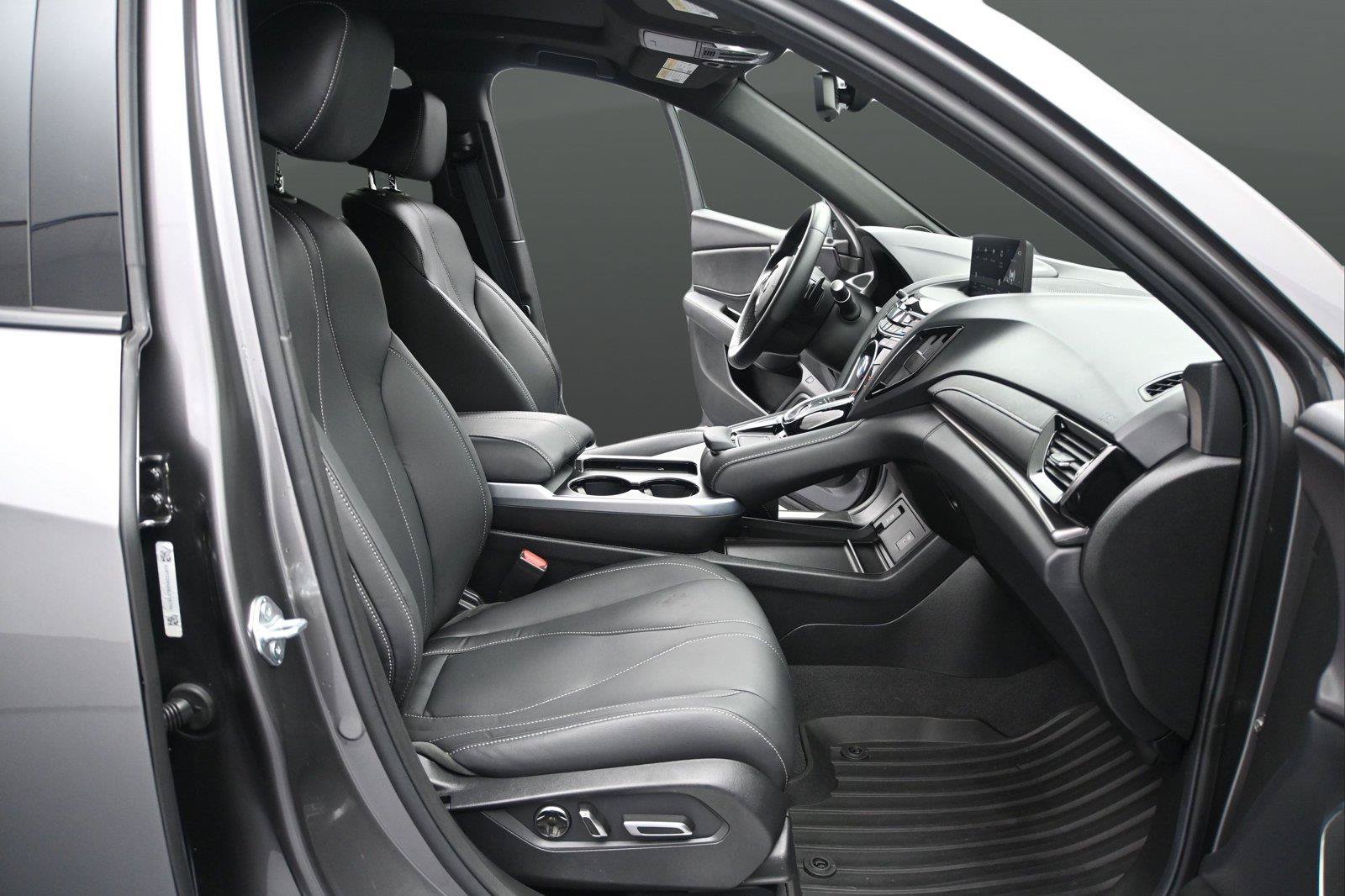 Used 2025 Acura RDX SH-AWD image 17