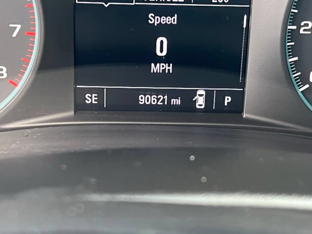 Used 2021 Chevrolet Malibu LT FWD image 14