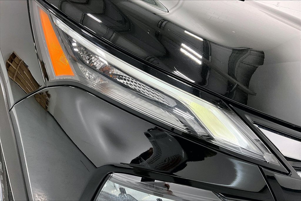 Used 2024 Nissan Rogue SV w/ SV Premium Package FWD image 35