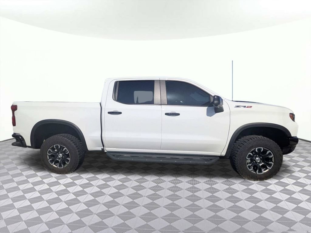 Used 2025 Chevrolet Silverado 1500 ZR2 w/ Technology Package AWD/4WD image 2