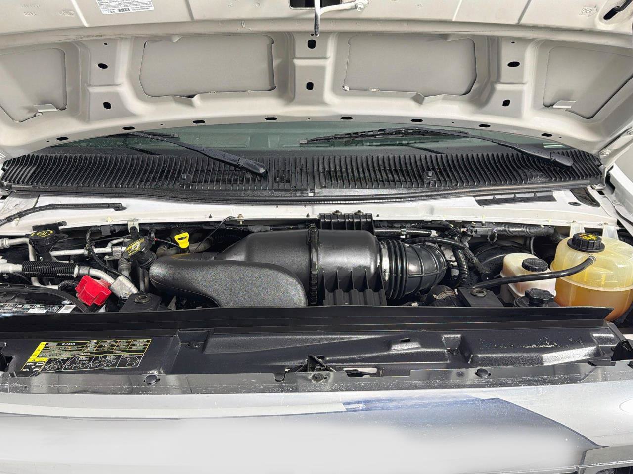 Used 2014 Ford E-350 and Econoline 350 XLT RWD image 36