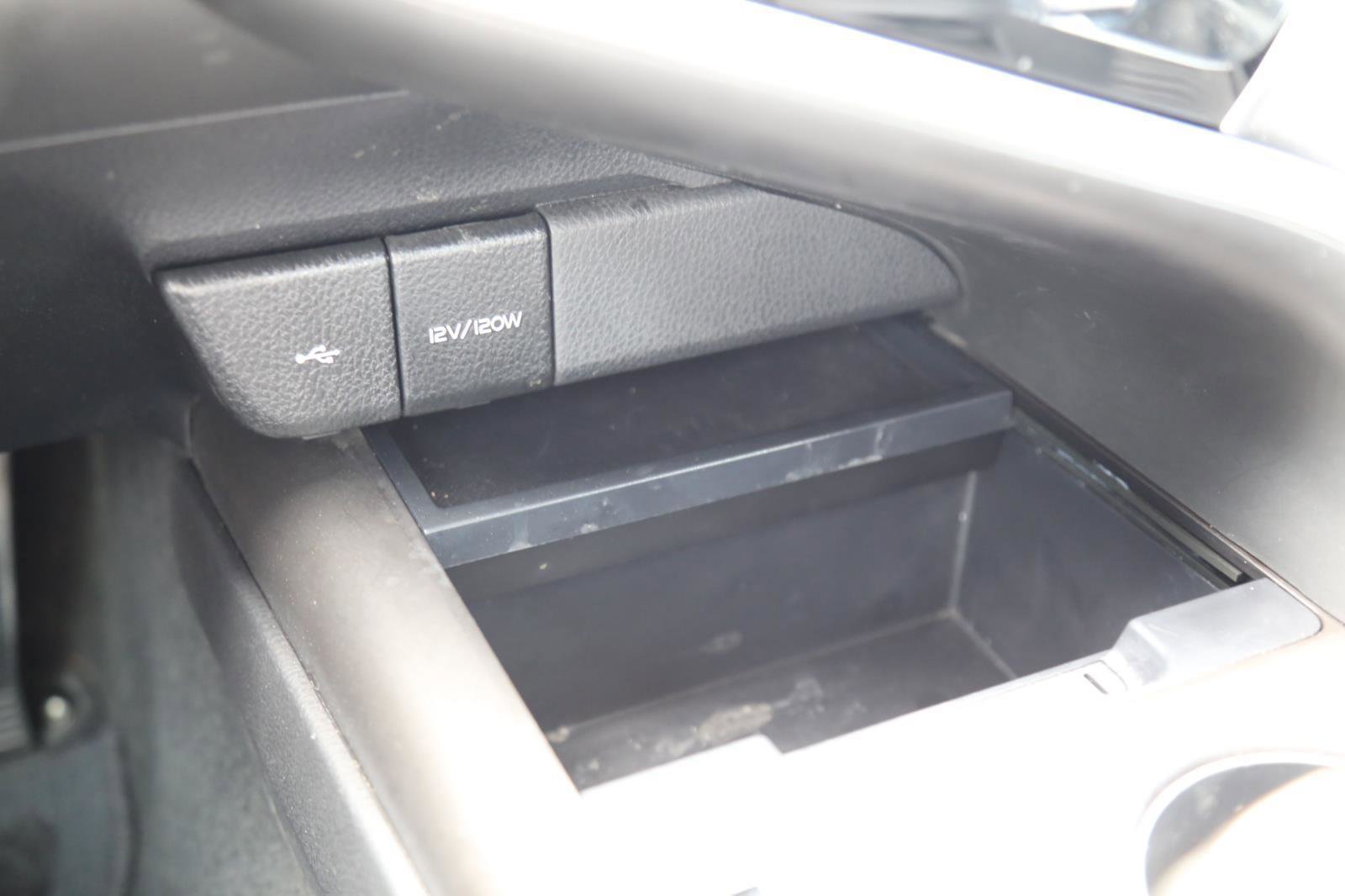 Used 2023 Toyota Camry SE FWD image 14