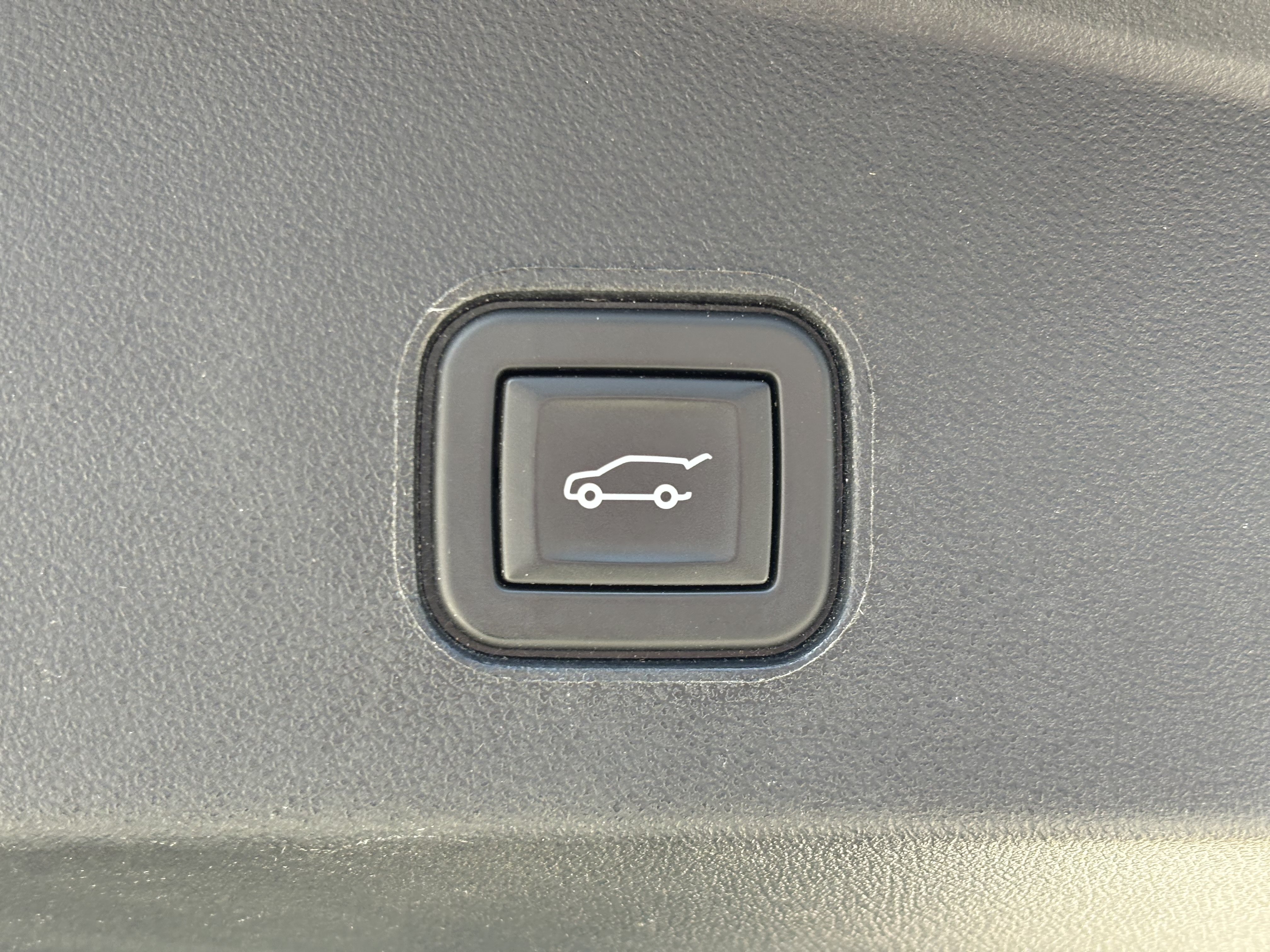 Used 2024 Cadillac Lyriq Sport AWD/4WD image 10