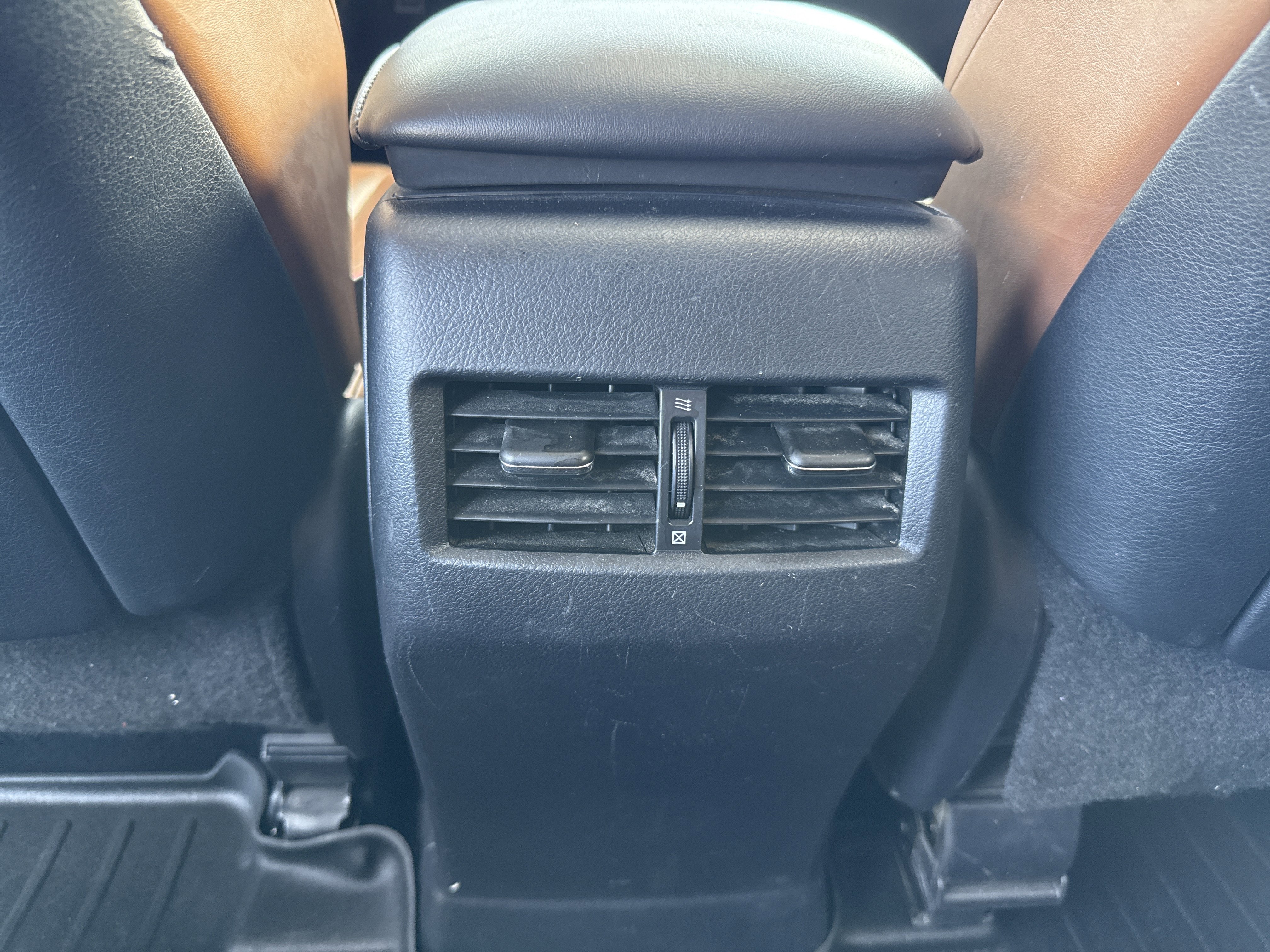 Used 2013 Lexus RX 450h AWD w/ Navigation Pkg image 26