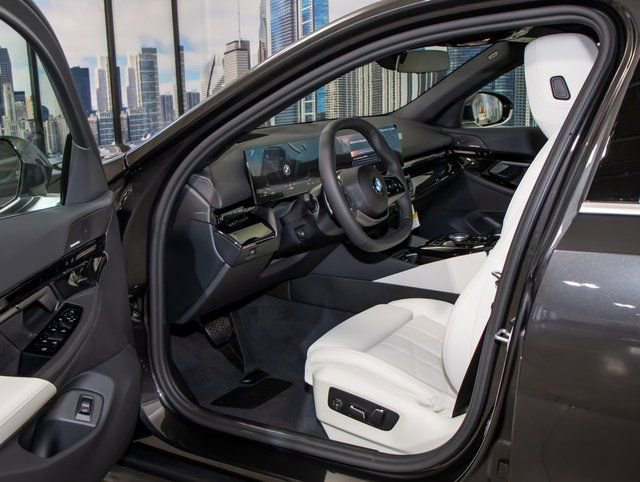 Used 2026 BMW 530i xDrive image 13