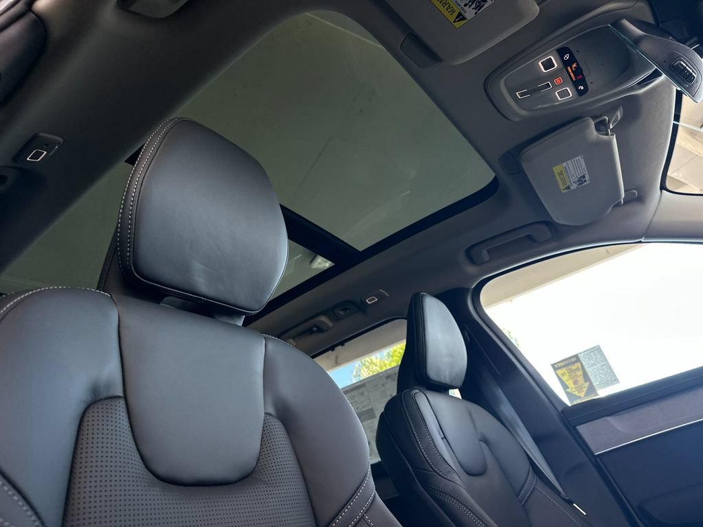 New 2026 Volvo XC90 T8 Ultra AWD/4WD image 17