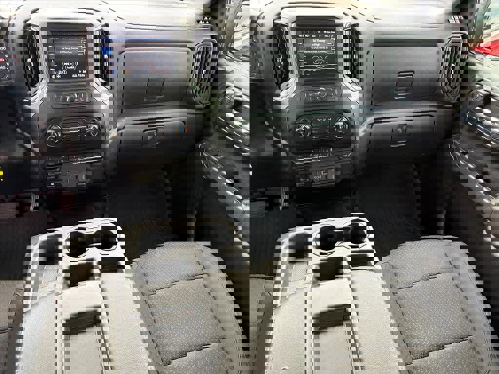 Used 2021 Chevrolet Silverado 1500 Custom Trail Boss w/ LPO, Dark Essentials Package image 5