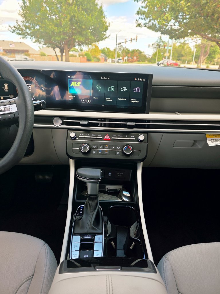 New 2026 Hyundai Tucson SE FWD image 32