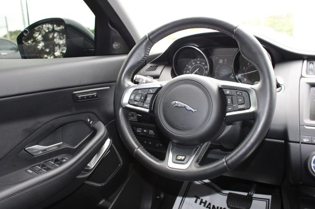 Used 2020 Jaguar E-PACE AWD/4WD image 10