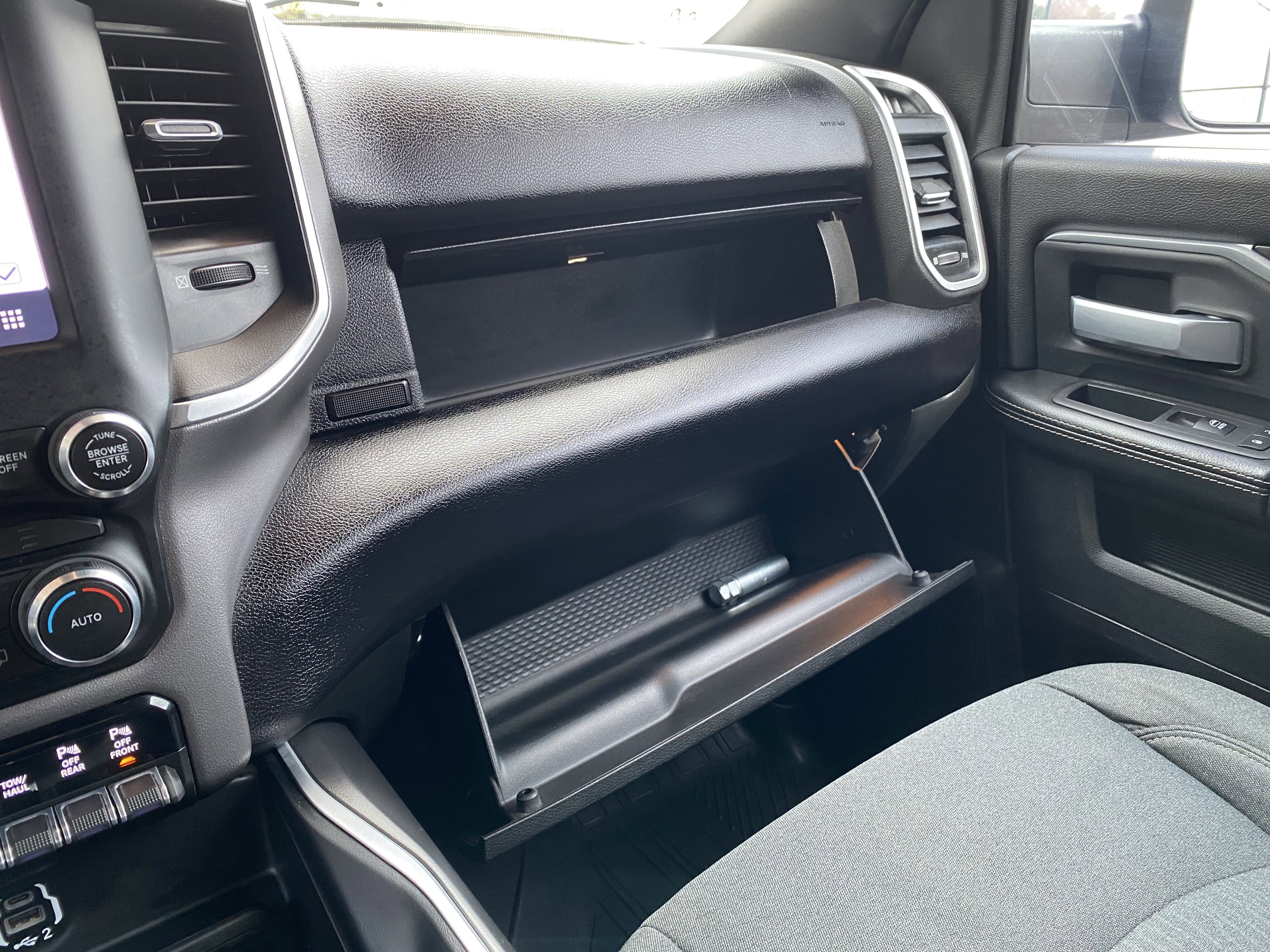 Used 2022 RAM 2500 Big Horn w/ Level C Equiment Group image 30