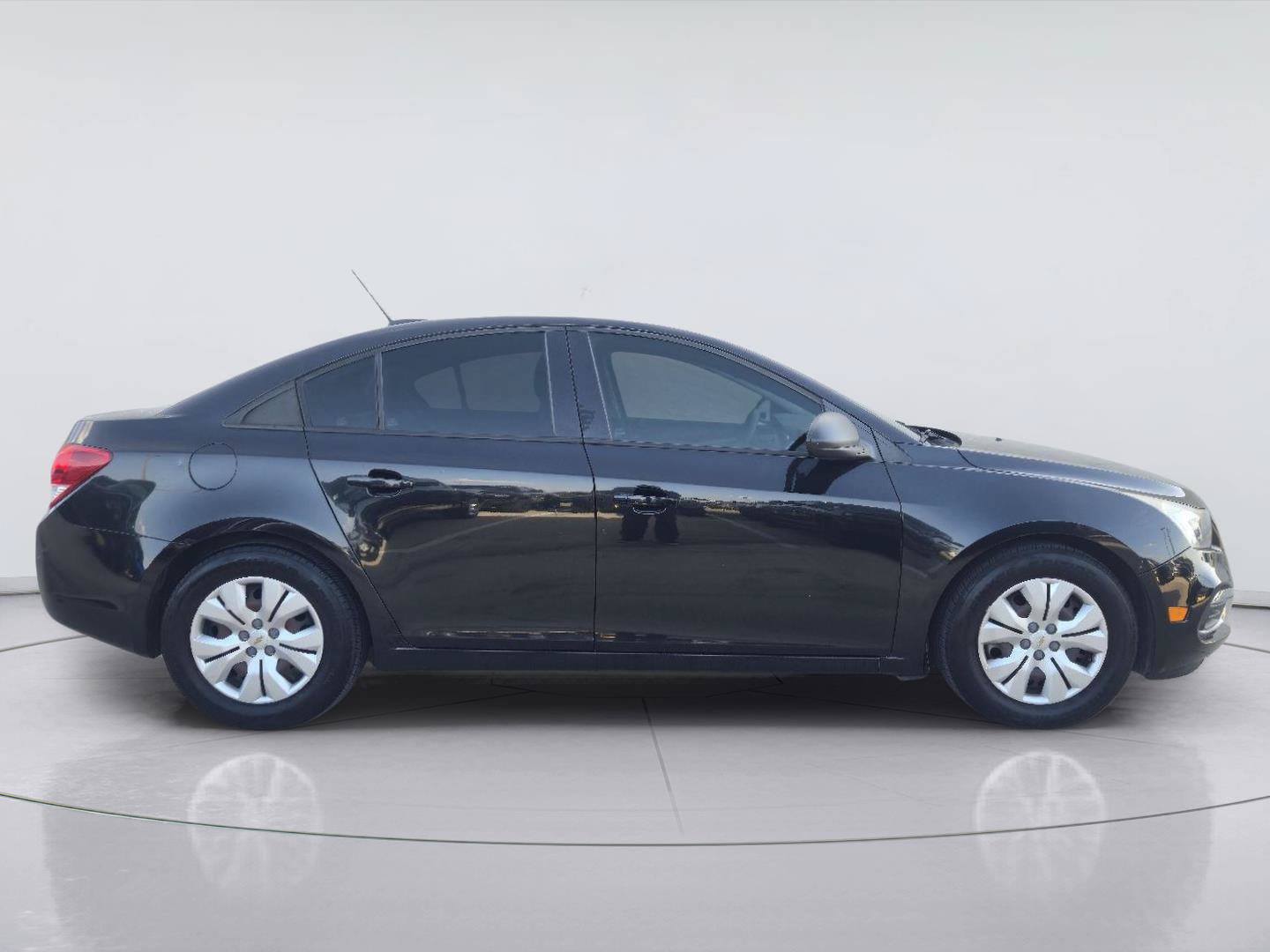 Used 2016 Chevrolet Cruze LS FWD image 6
