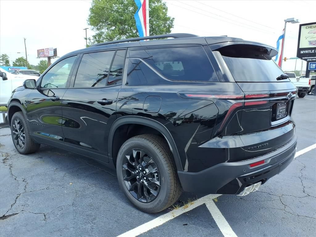 New 2026 Chevrolet Traverse LT w/ Midnight/Sport Edition FWD image 5