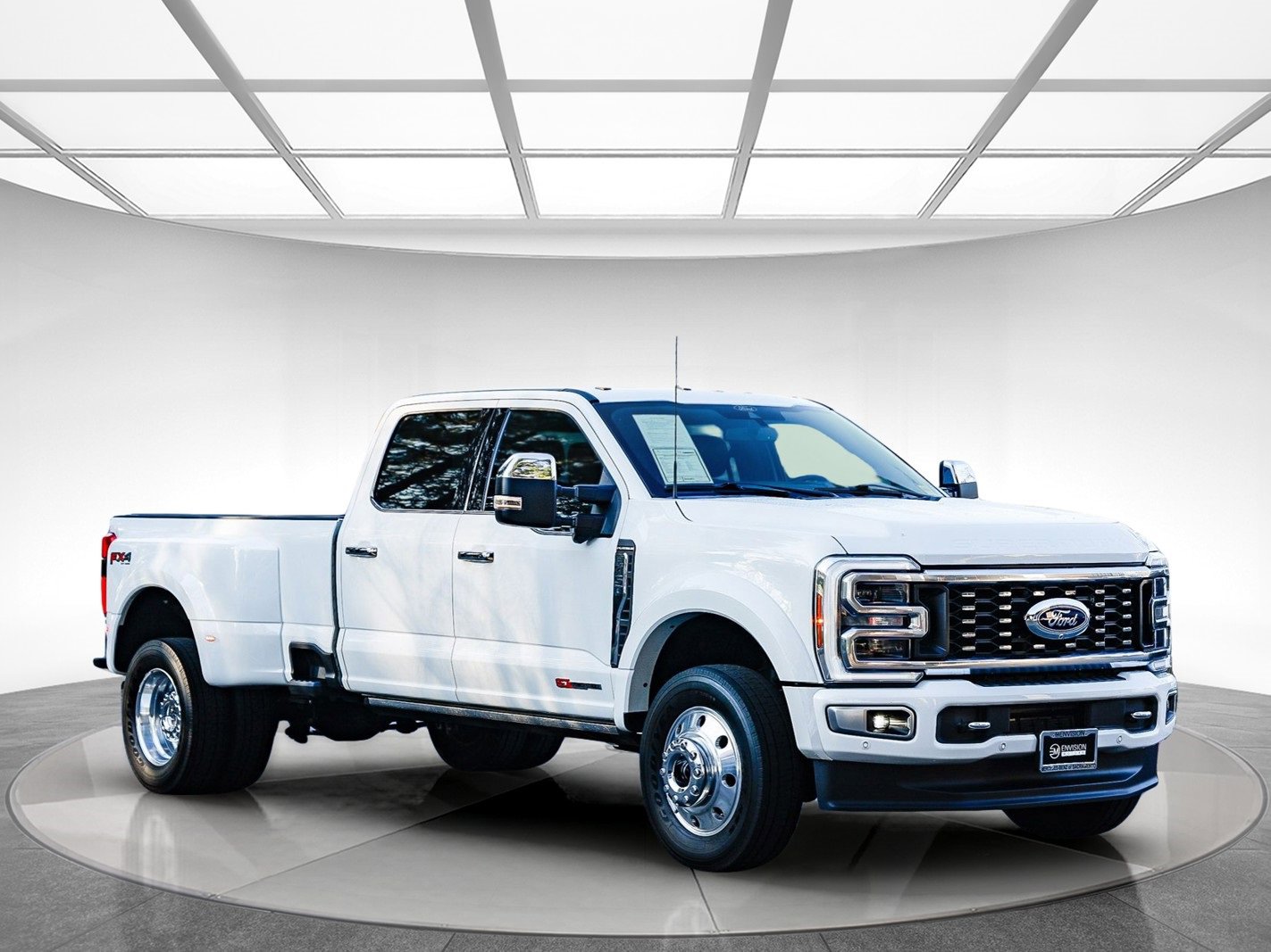 Used 2024 Ford F450 Platinum w/ FX4 Off-Road Package image 5