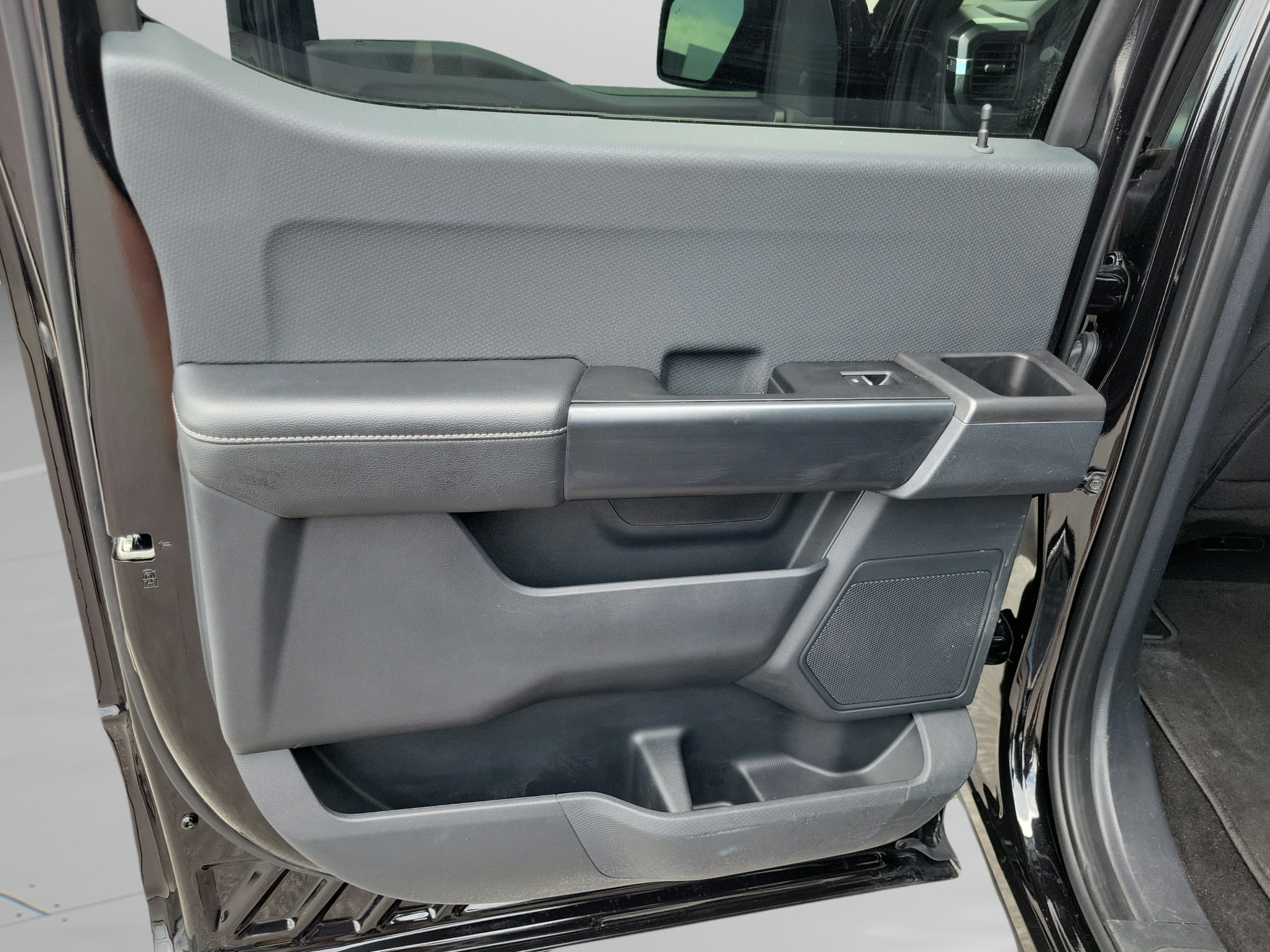 Used 2024 Ford F150 STX AWD/4WD image 11