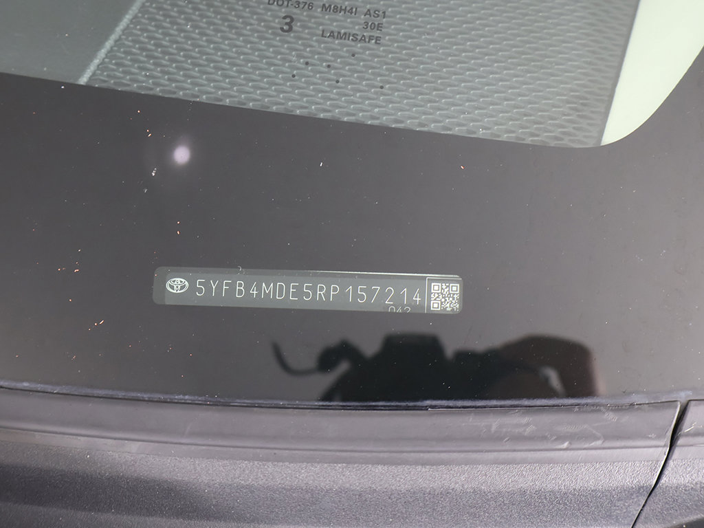 Used 2024 Toyota Corolla LE FWD image 40