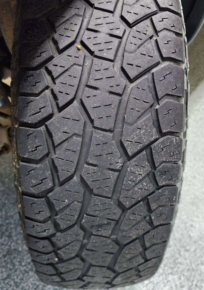 Used 2013 RAM 1500 Classic SLT w/ Premium Display Pkg image 13