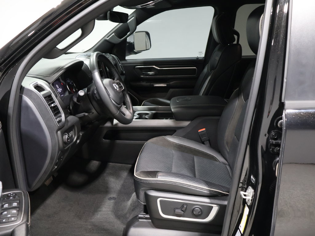 Used 2023 RAM 1500 Laramie AWD/4WD image 13